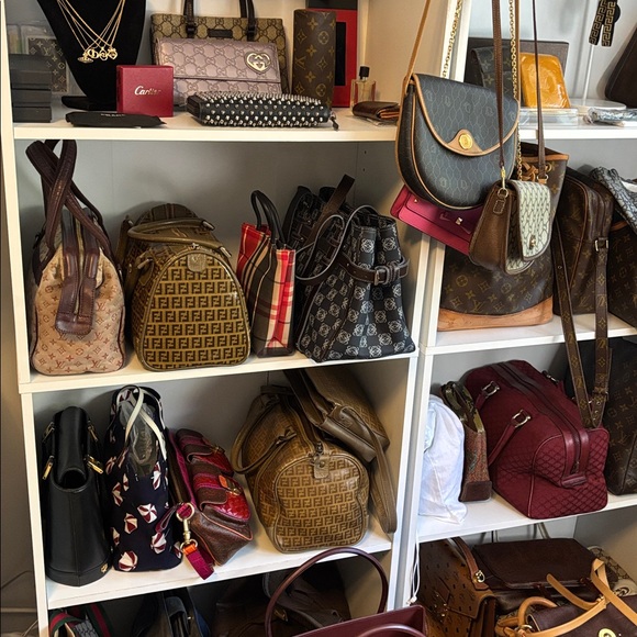 🔥 VTVINTAGELUX IS LIVE!!!! 🔥 - Picture 5 of 9